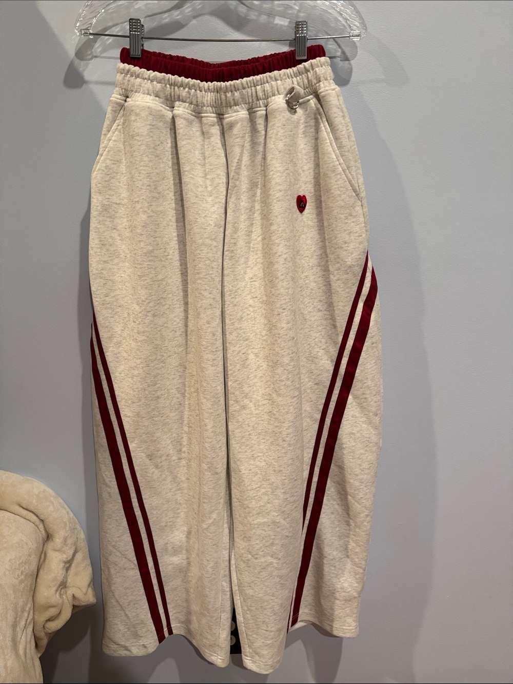 Aelfric Eden Baggy Barrel Sweatpants Unisex featuring a wide-leg fit. NWOT Small - Picture 4 of 12